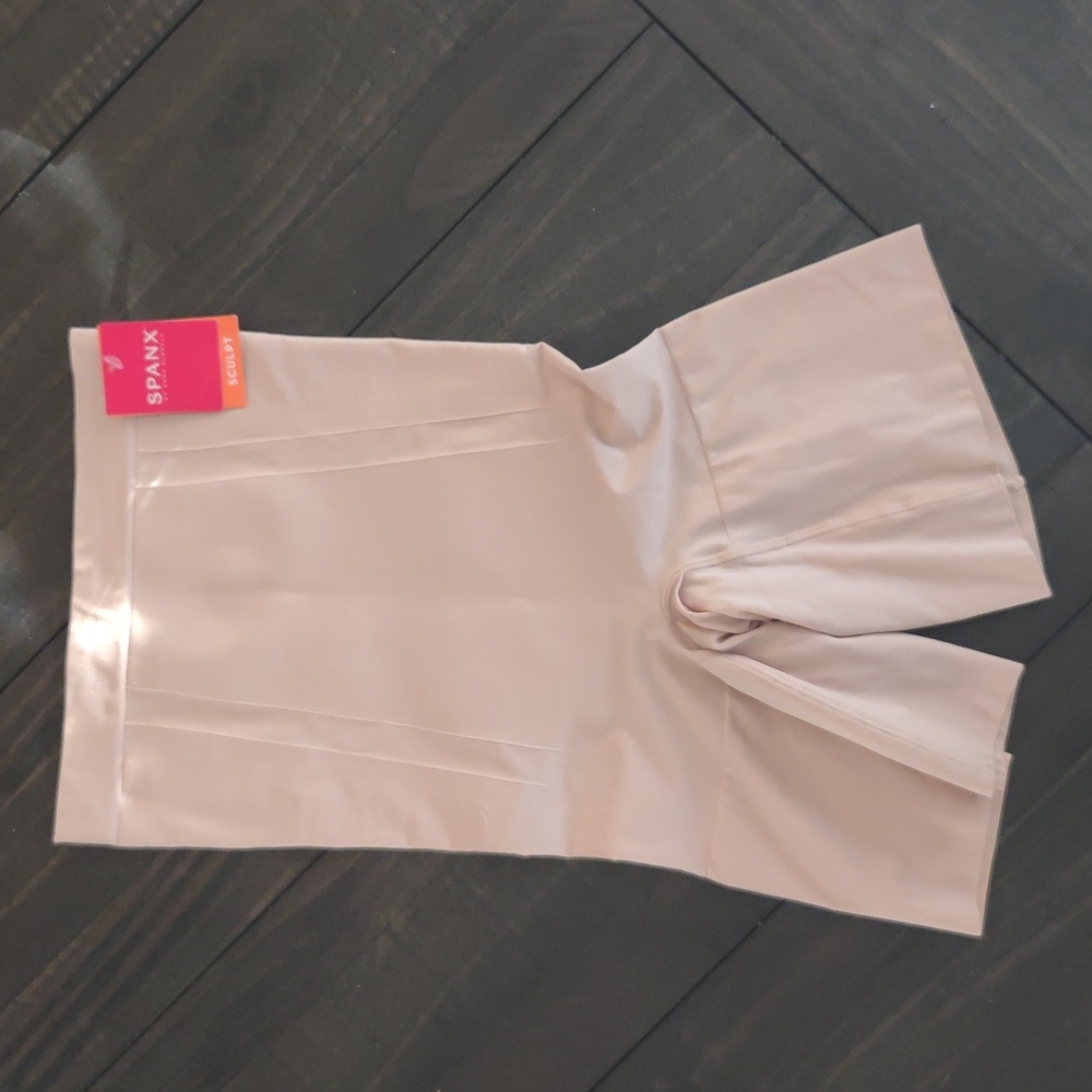 Spanx OnCore High-Waisted Mid-Thigh Short